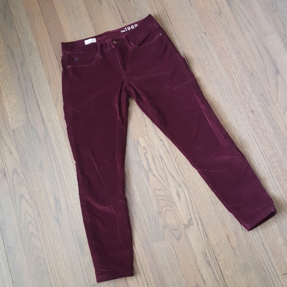 Gap Skinny Baby Cord Velvety Capris